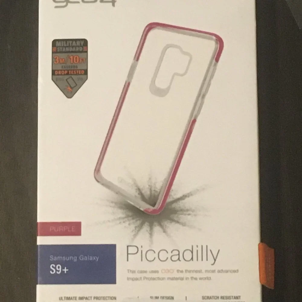Gear4 Piccadilly Case for Samsung Galaxy S9+